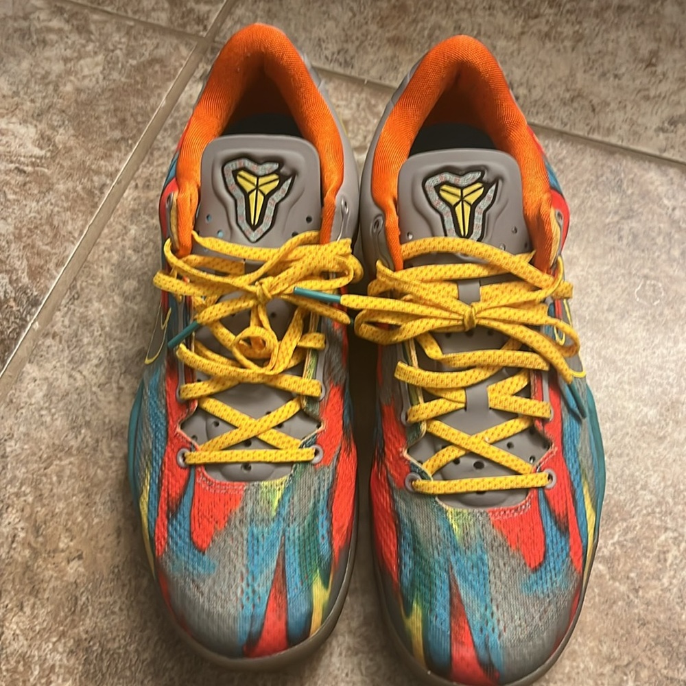 Kobe 8s Venice Beach Size 10.5; Like New, With Box - image 2